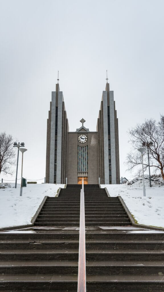 הכנסיה של אקורייר בצפון איסלנד