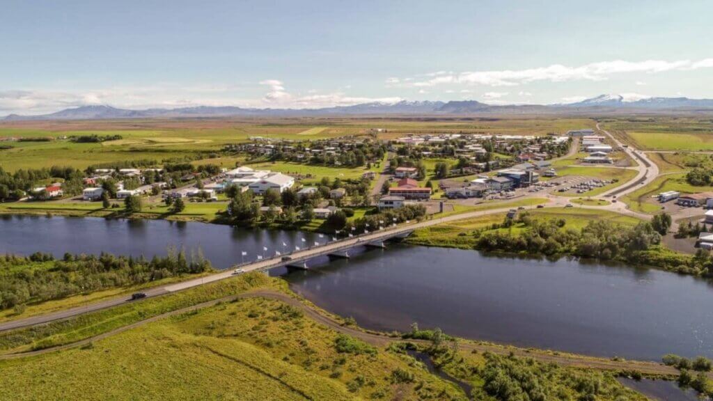 העיירה Hella בדרום איסלנד