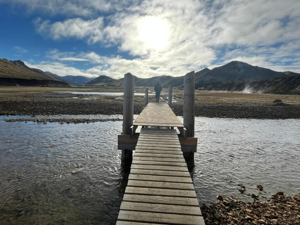גשר הולכי רגל לשמורת Landmannalaugar